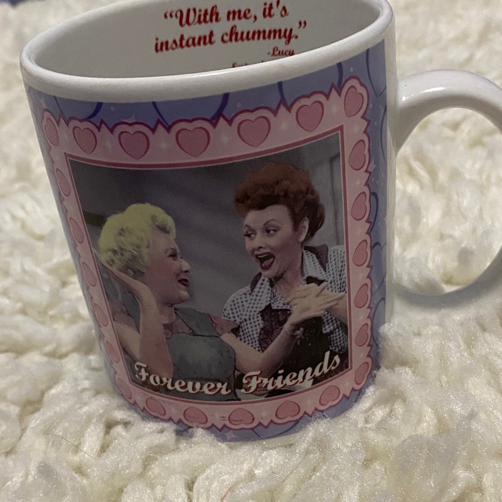 I love Lucy Forever Friends Heart Mug “with me it’s instant chummy” text